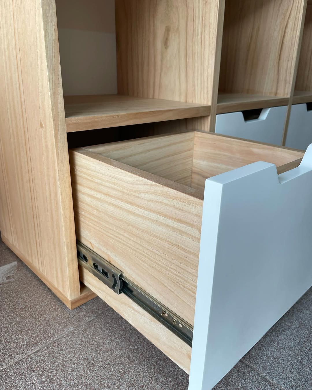 Juguetero en madera paraíso maciza LuLe Muebles